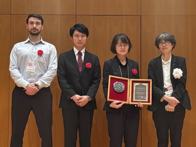 研究進歩賞_松垣様、小笹様、Gokcekaya様 (4).JPG